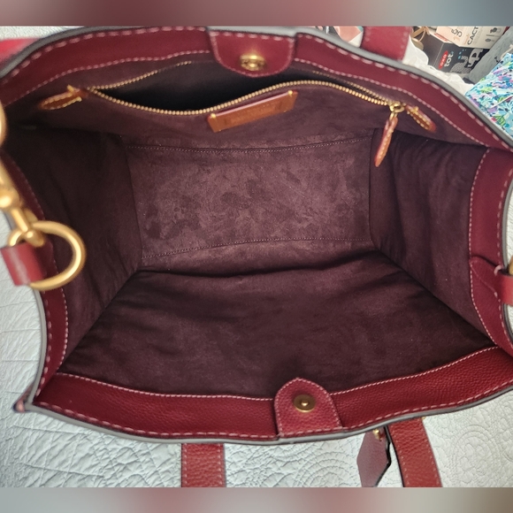 Coach Field Tote - Large - Picture 6 of 16